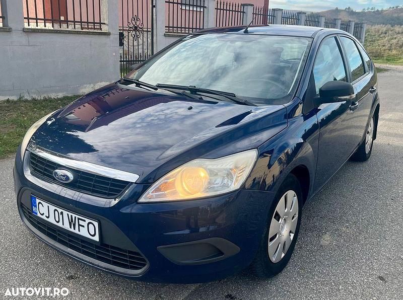 Culoarealbastru Utilizat 2008 Ford Focus Ambiente Hatchback | 2.250 EUR (Preț OK) - Imagine 1/4