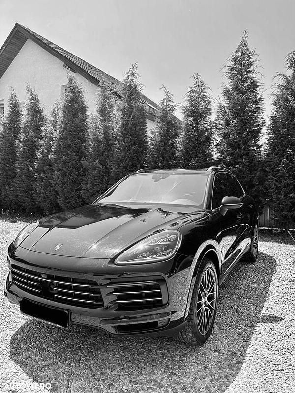 Negru Utilizat 2018 Porsche Cayenne SUV | 71.900 EUR (Puțin scump) - Imagine 1/4