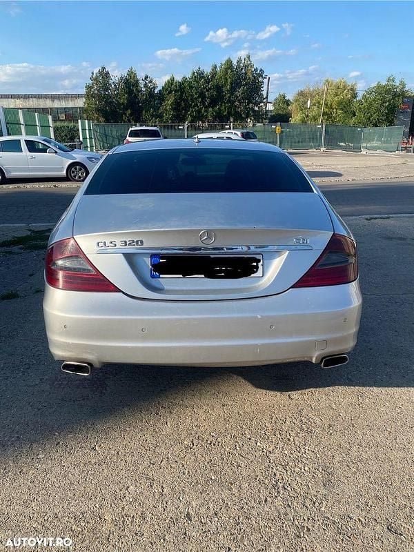 Culoareargint Utilizat 2008 Mercedes CLS320 Berlinǎ | 4.999 EUR - Imagine 1/4