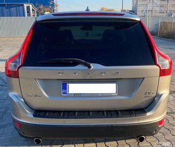 Second-hand Volvo XC60 215 CP (158 kW) 2013 Bej SUV