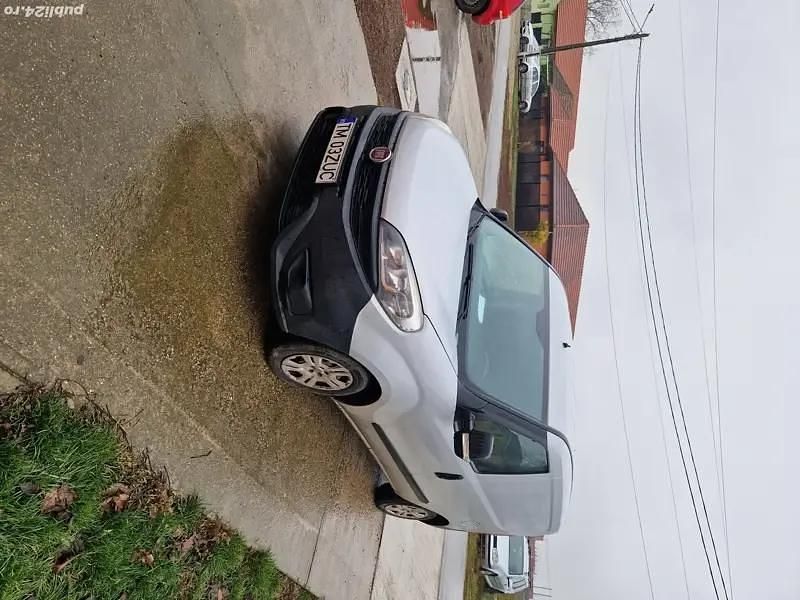 Utilizat 2016 Fiat Doblò Monovolum | 4.800 EUR (Preț OK) - Imagine 1/4