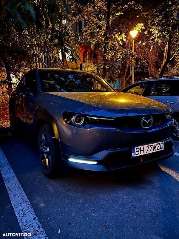 Albastru Utilizat 2021 Mazda MX30 Exclusive-Line SUV | 17.500 EUR - Imagine 1/4