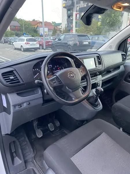 Second-hand Opel Vivaro 101 CP (74 kW) 2022 Monovolum