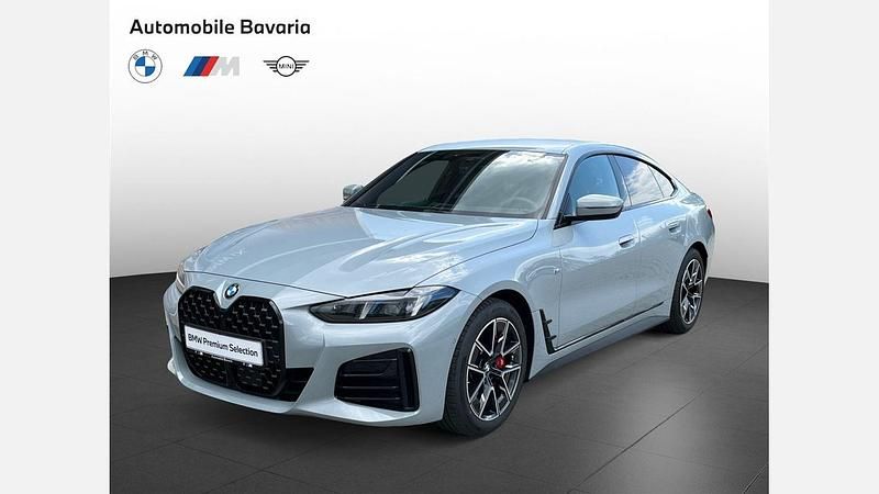 Gri brooklyn metalizat m metalizat Utilizat 2024 BMW 420 Gran Coupé Comfort Edition Coupe | 52.490 EUR (Scump) - Imagine 1/4