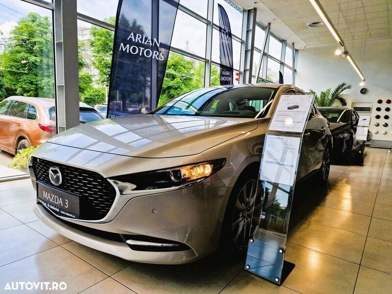 Gri Nouă 2025 Mazda 3 Center-Line Berlinǎ | 28.540 EUR (Scump) - Imagine 1/4