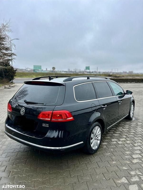 Second-hand VW Passat Comfortline 140 CP (102 kW) 2011 Culoarenegru Break