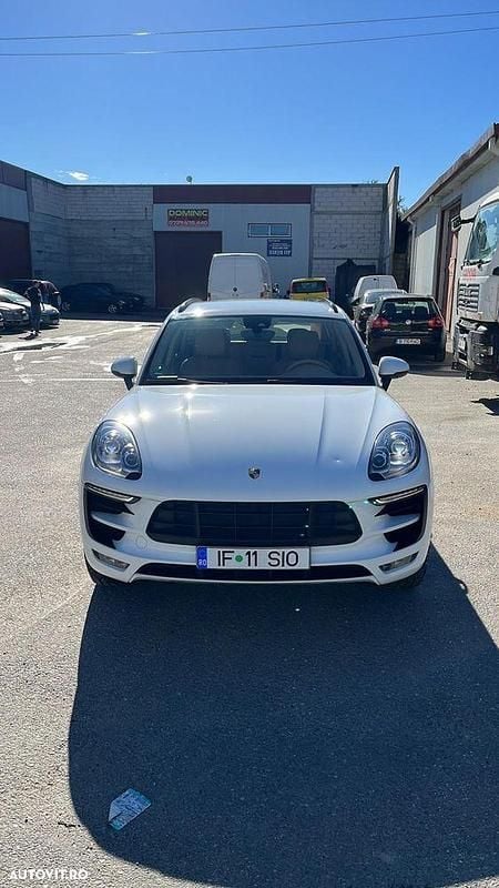 Second-hand Porsche Macan 258 CP (189 kW) 2015 Culoarealb SUV
