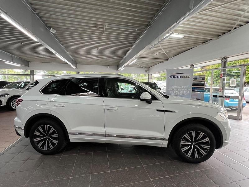 Utilizat 2021 VW Touareg Elegance SUV | 52.447 EUR (Preț bun) - Imagine 1/1