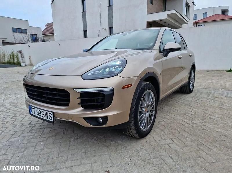 Bej Utilizat 2015 Porsche Cayenne SUV | 26.900 EUR - Imagine 1/4
