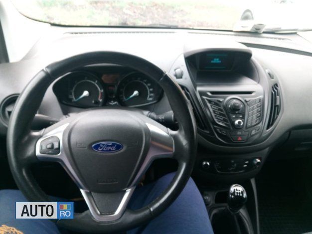 Second-hand Ford Transit 75 CP (55 kW) 2015 Alb Monovolum