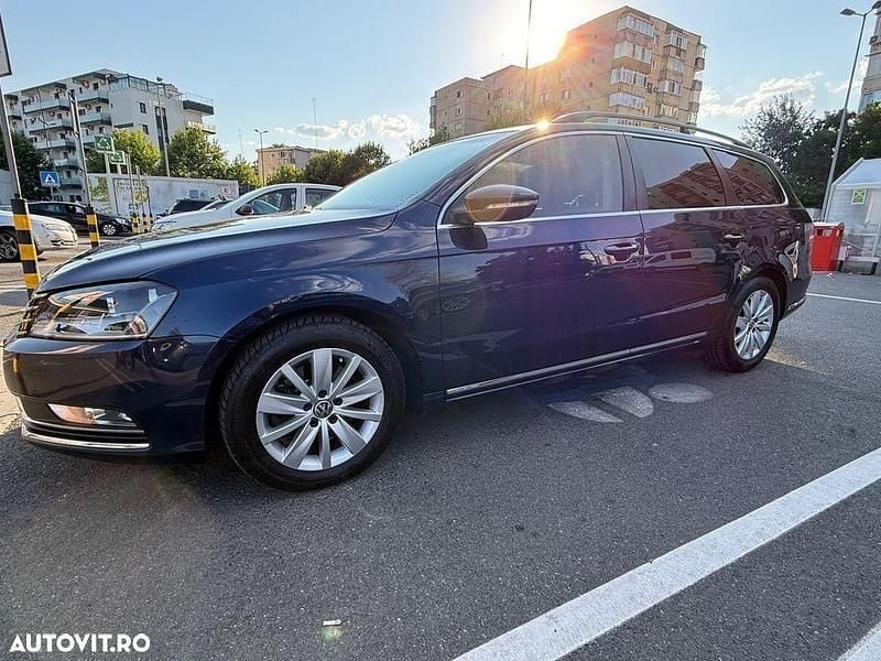 Albastru Utilizat 2013 VW Passat Comfortline Break | 4.999 EUR (Super Preț) - Imagine 1/4