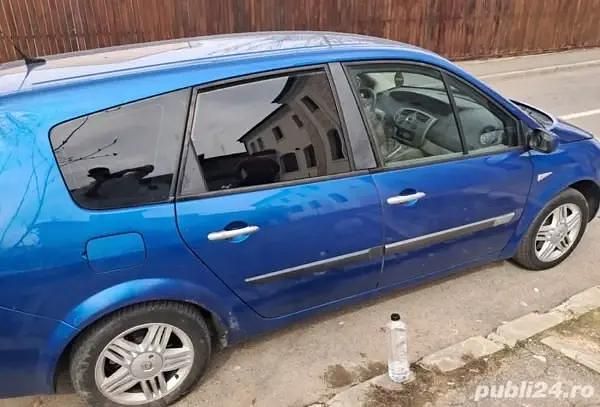 Utilizat 2007 Renault Scénic II Monovolum | 1.300 EUR (Preț OK) - Imagine 1/4