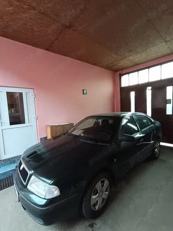 Second-hand Skoda Octavia 102 CP (75 kW) 2004 Berlinǎ