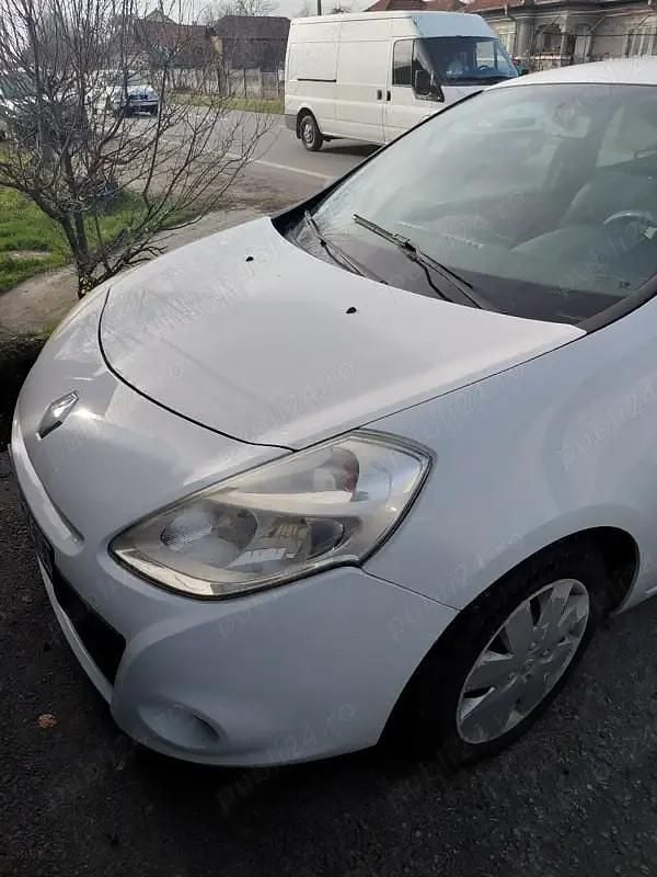 Second-hand Renault Clio III 70 CP (51 kW) 2010 Coupe