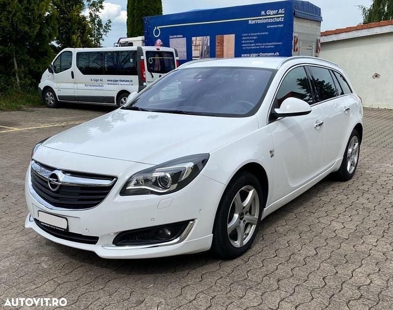Culoarealb Utilizat 2015 Opel Insignia Sport Break | 8.299 EUR - Imagine 1/4