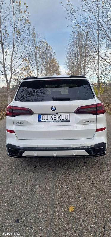 Second-hand BMW X5 Comfort Edition 394 CP (289 kW) 2021 Culoarealb SUV