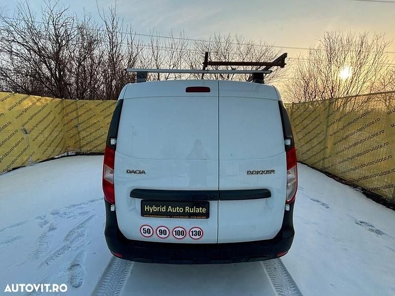 Second-hand Dacia Dokker Lauréate 95 CP (69 kW) 2021 Culoarealb Monovolum