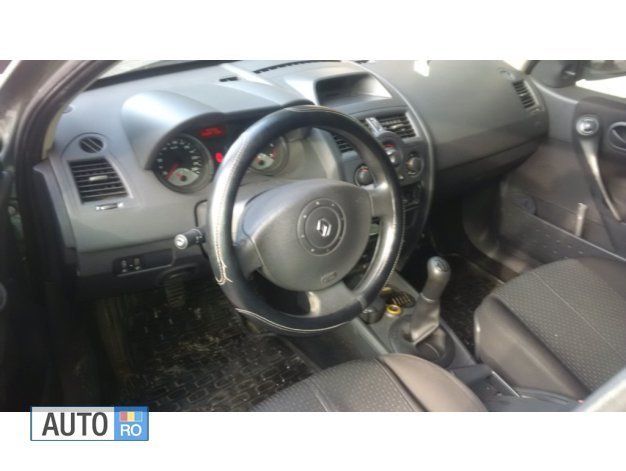 Second-hand Renault Mégane II 116 CP (85 kW) 2004 Verde Hatchback