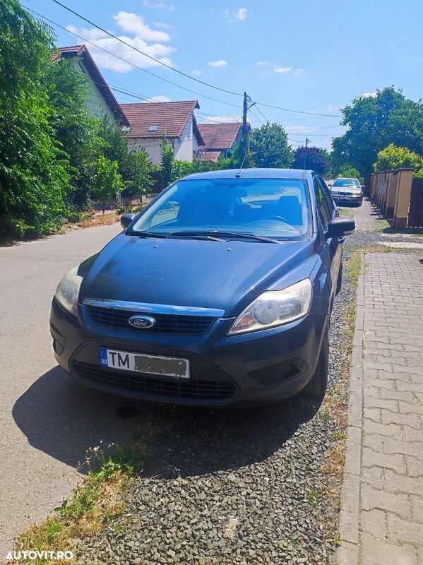 Gri Utilizat 2008 Ford Focus Trend Hatchback | 2.400 EUR (Preț OK) - Imagine 1/4