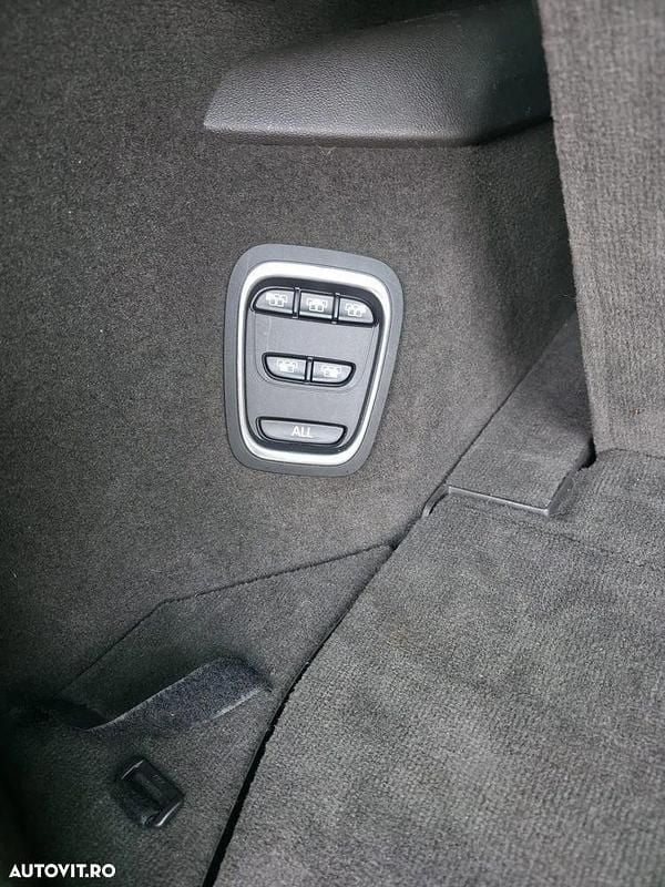 Second-hand Renault Espace Business 160 CP (117 kW) 2015 Culoaregri Monovolum