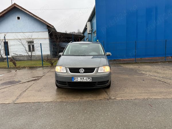 Utilizat 2006 VW Touran Monovolum | 1.700 EUR (Preț bun) - Imagine 1/4