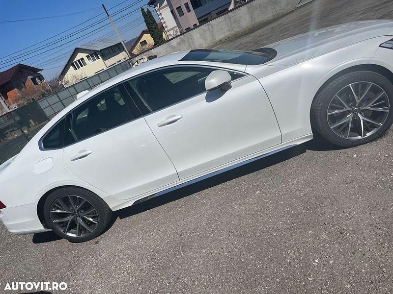 Second-hand Volvo S90 Momentum 254 CP (186 kW) 2017 Culoarealb Berlinǎ