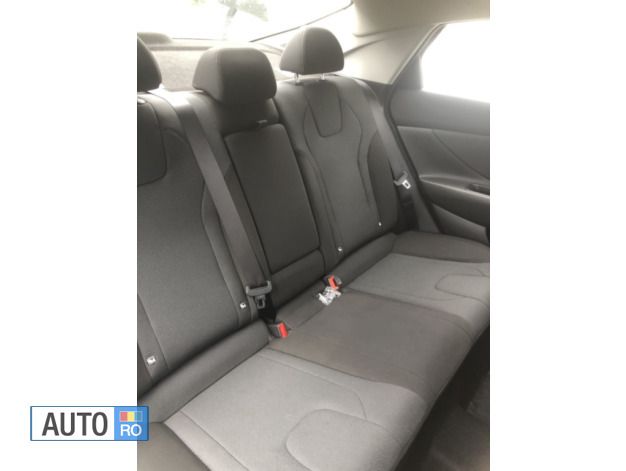 Second-hand Hyundai Elantra 92 CP (67 kW) 2021 Gri Berlinǎ