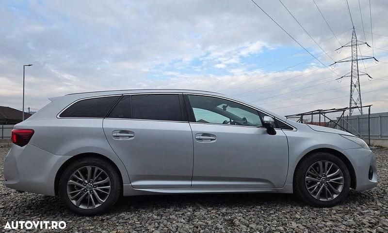 Second-hand Toyota Avensis 143 CP (105 kW) 2017 Culoaregri Break