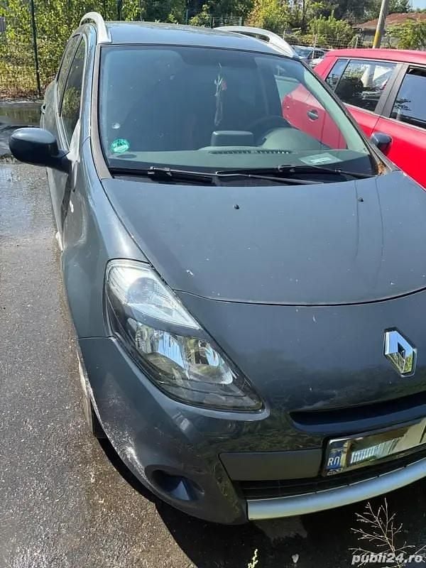 Utilizat 2012 Renault Clio IV | 2.200 EUR (Super Preț) - Imagine 1/4