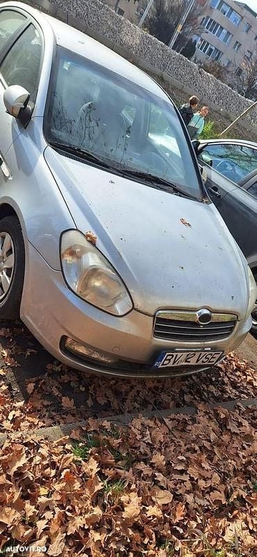 Second-hand Hyundai Accent 110 CP (80 kW) 2010 Culoaregri Berlinǎ