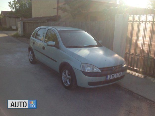 Verde Utilizat 2002 Opel Corsa Hatchback | 1.399 EUR - Imagine 1/4