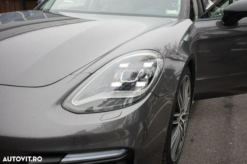 Second-hand Porsche Panamera 4 462 CP (339 kW) 2018 Culoaregri Berlinǎ