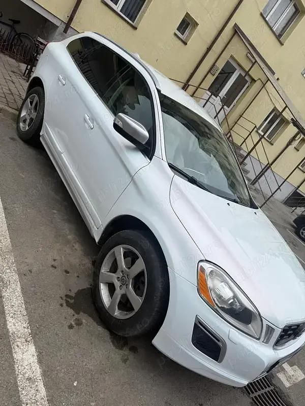 Second-hand Volvo XC60 215 CP (158 kW) 2013 Alb SUV