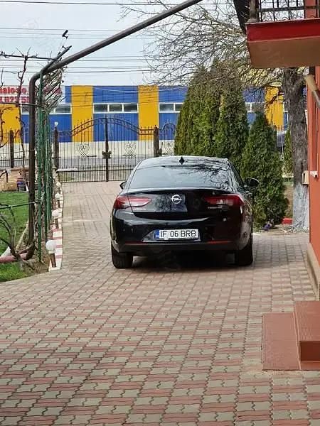 Negru Utilizat 2018 Opel Insignia Sport Berlinǎ | 14.000 EUR (Preț OK) - Imagine 1/4