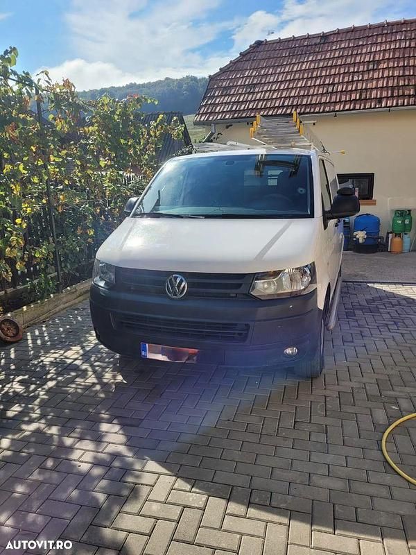 Culoarealb Utilizat 2014 VW Transporter Comfortline Van | 10.500 EUR - Imagine 1/4