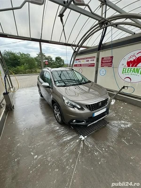 Utilizat 2016 Peugeot 2008 SUV | 4.500 EUR (Super Preț) - Imagine 1/4