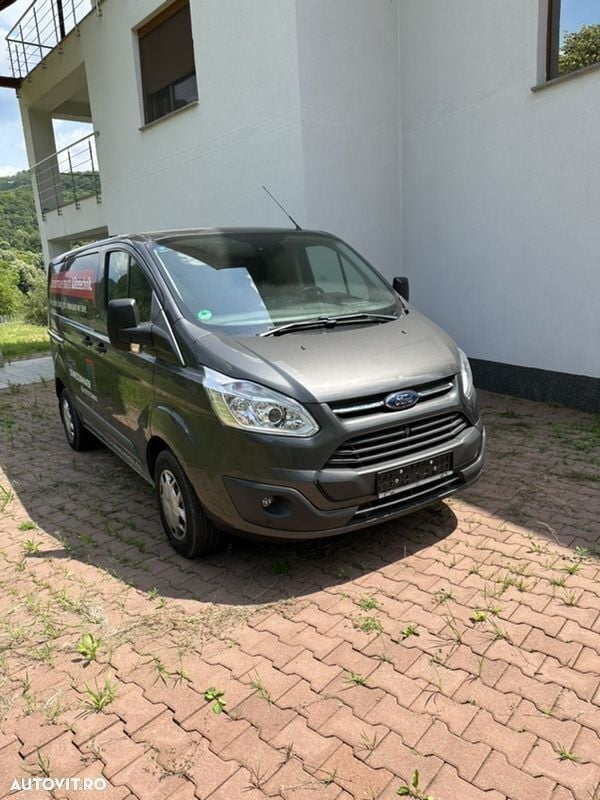 Gri Utilizat 2017 Ford Transit Custom Van | 9.950 EUR (Super Preț) - Imagine 1/4