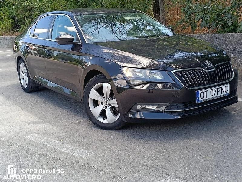 Negru Utilizat 2017 Skoda Superb Ambition Berlinǎ | 10.950 EUR (Super Preț) - Imagine 1/4