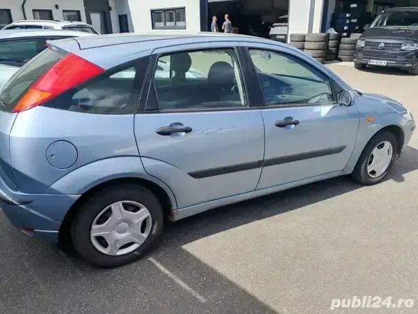 Utilizat 2004 Ford Focus Hatchback | 500 EUR (Preț bun) - Imagine 1/4