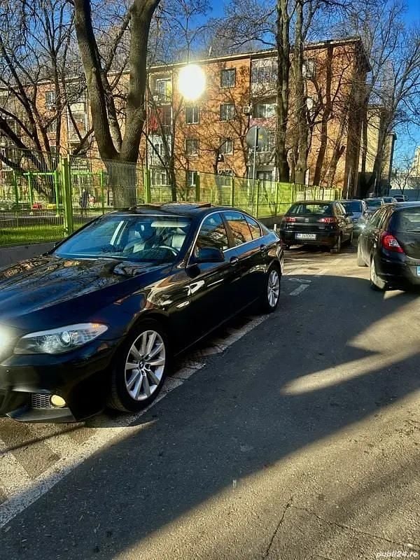 Second-hand BMW 520 184 CP (135 kW) 2012 Berlinǎ