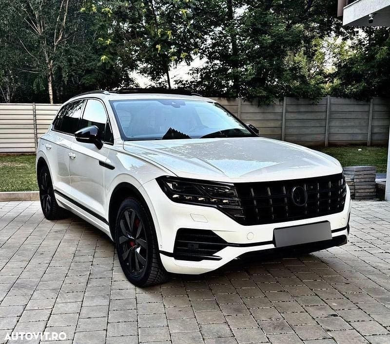 Second-hand VW Touareg Edition 286 CP (210 kW) 2018 Culoarealb SUV