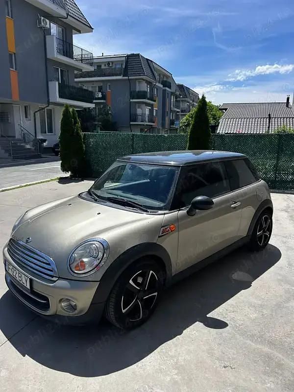 Auriu Utilizat 2010 Mini Cooper D Hatchback | 4.100 EUR (Preț OK) - Imagine 1/4