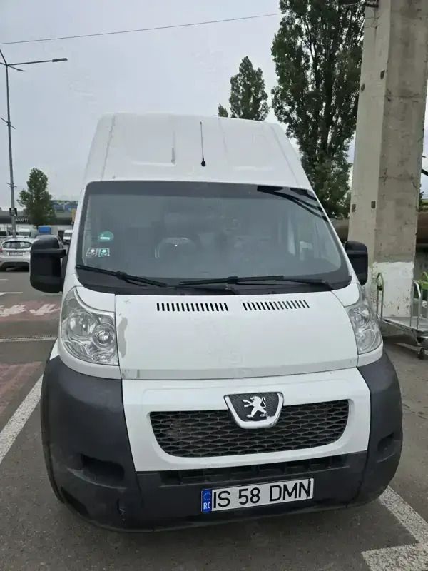 Alb Utilizat 2014 Peugeot Boxer Van | 7.000 EUR (Puțin scump) - Imagine 1/4