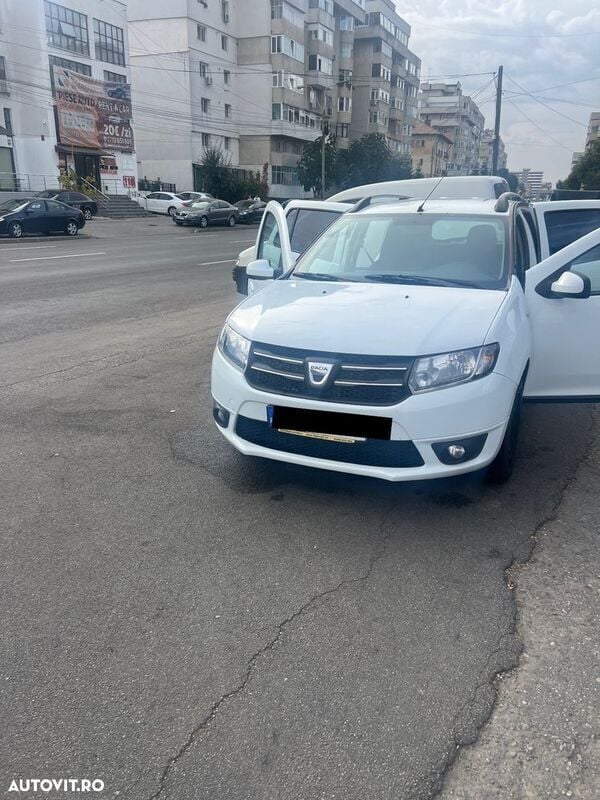 Alb Utilizat 2014 Dacia Logan MCV Lauréate Break | 3.500 EUR (Preț OK) - Imagine 1/4