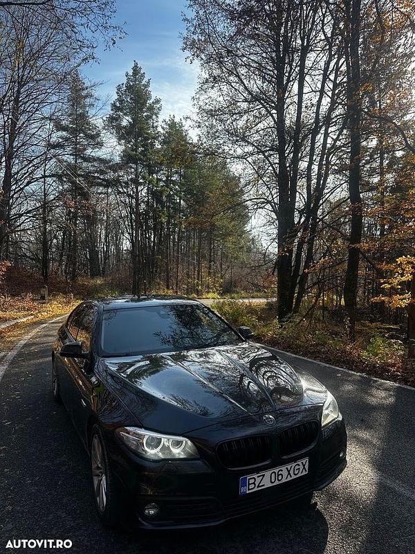 Culoarenegru Utilizat 2016 BMW 525 Luxury Line Berlinǎ | 15.800 EUR (Preț OK) - Imagine 1/4