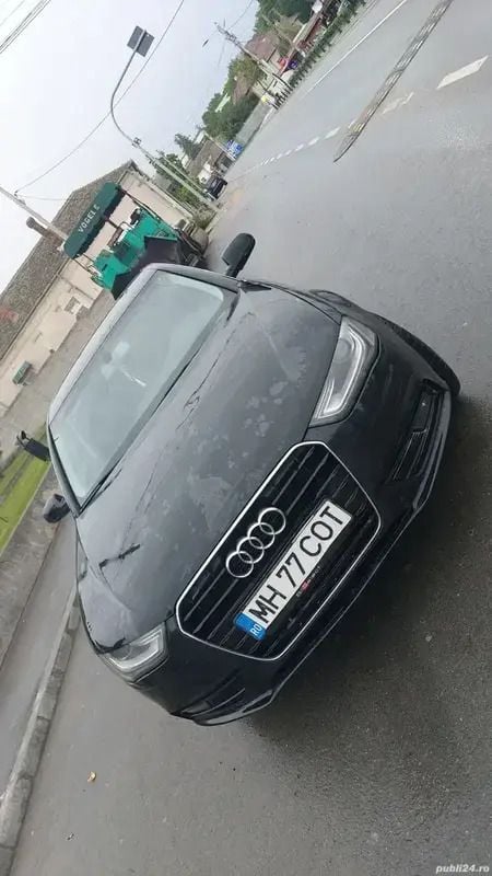 Negru Utilizat 2013 Audi A4 Berlinǎ | 7.200 EUR (Preț bun) - Imagine 1/4