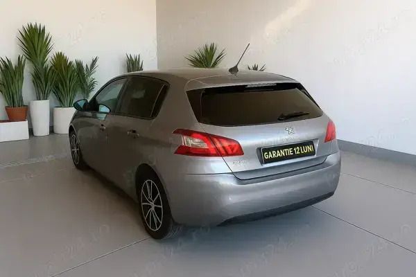 Utilizat 2017 Peugeot 308 Allure Hatchback | 6.250 EUR (Preț OK) - Imagine 1/4