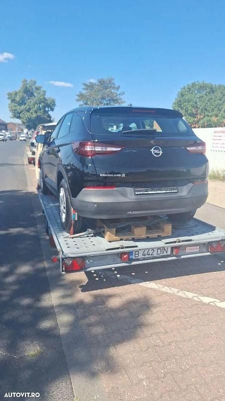 Culoarenegru Utilizat 2019 Opel Grandland X Innovation SUV | 13.333 EUR (Preț OK) - Imagine 1/4