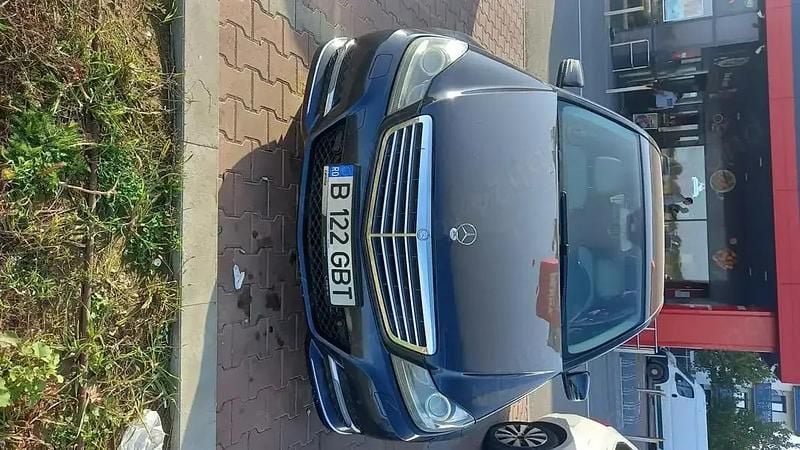 Second-hand Mercedes 220 170 CP (125 kW) 2013 Berlinǎ