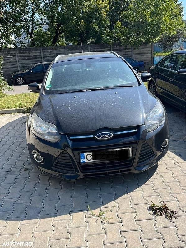 Culoarenegru Utilizat 2012 Ford Focus Break | 3.650 EUR (Preț bun) - Imagine 1/4